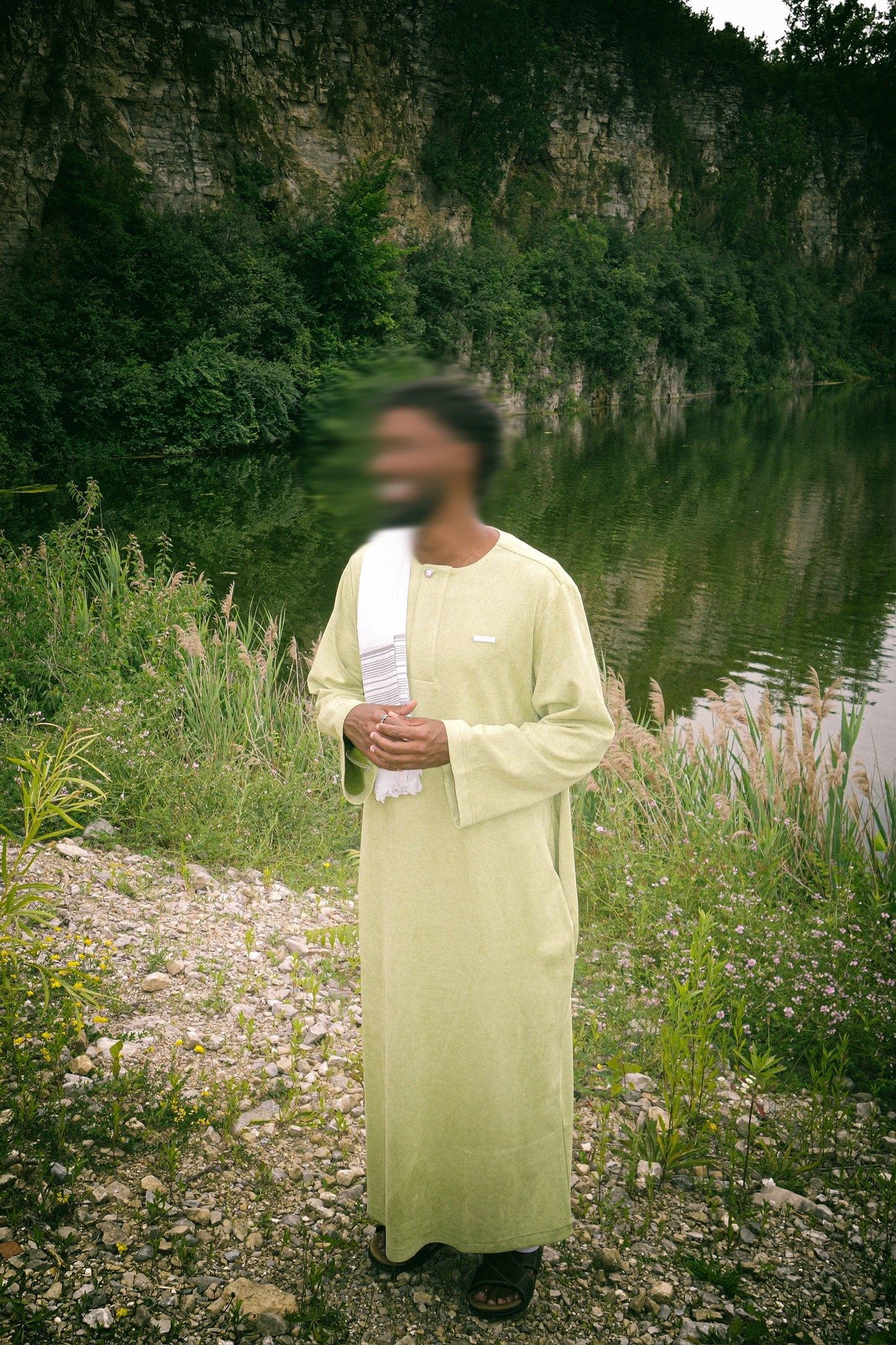 Olive Sudanese Thobe – full view 