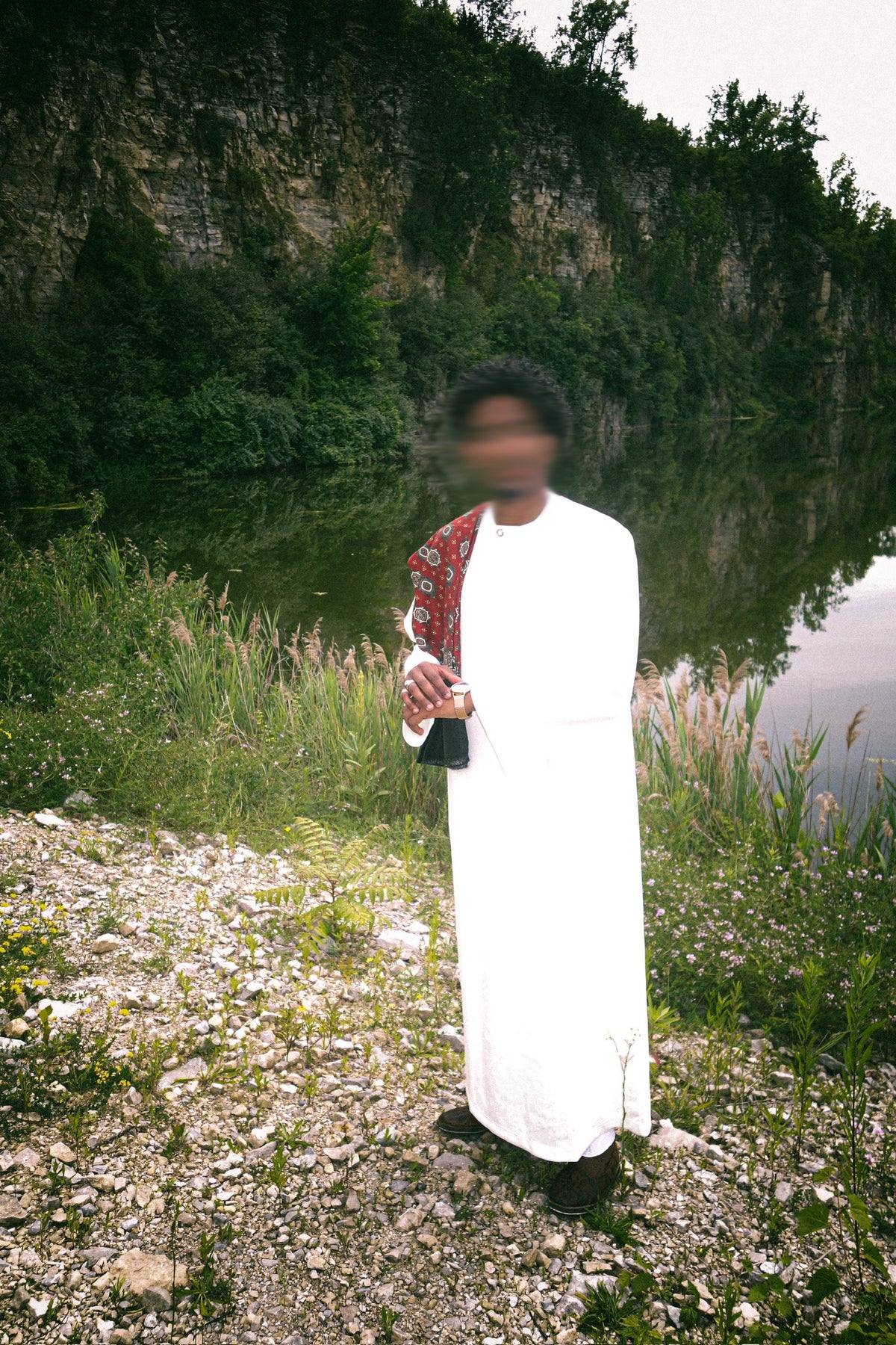 White Sudanese Thobe – detail view 