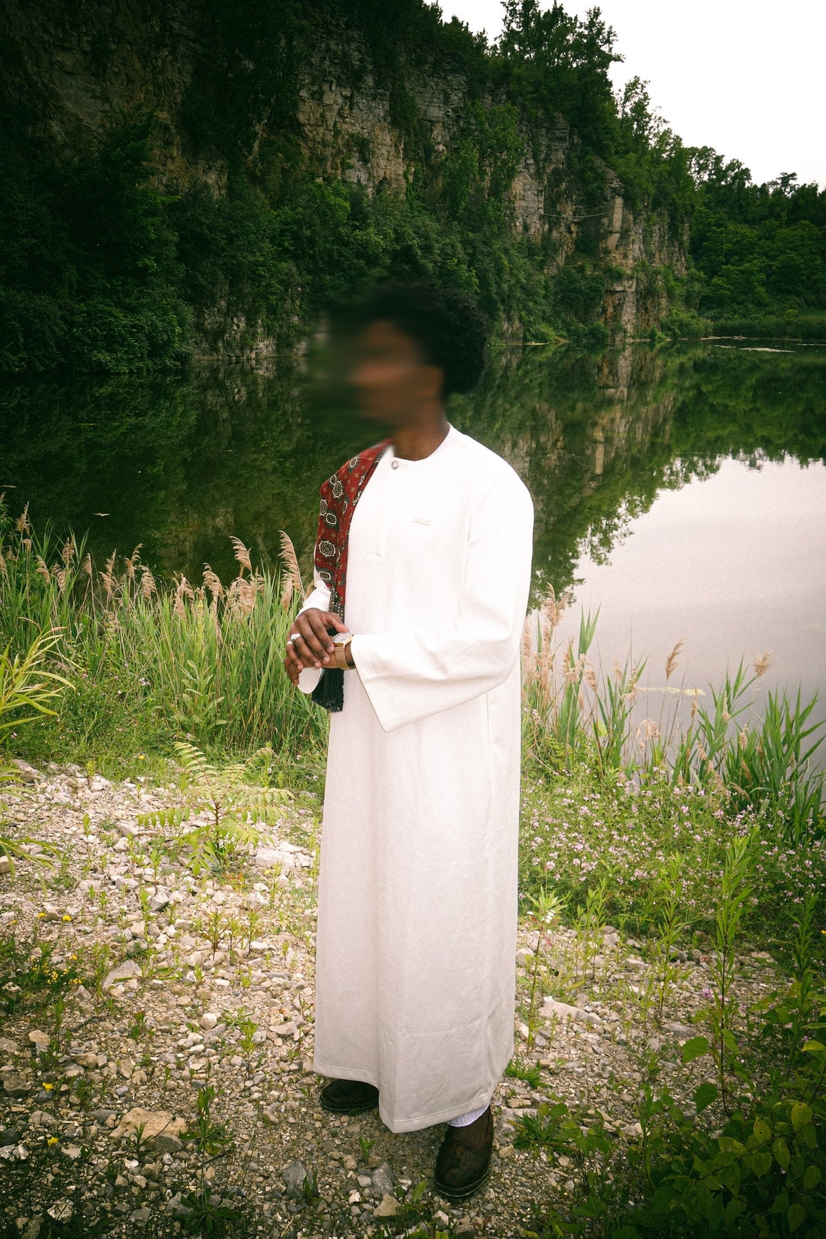 White Sudanese Thobe – model view 